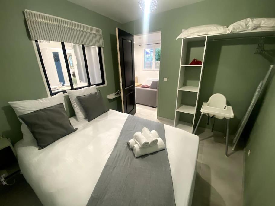 Maison Jardin Et Parking Gratuit - 10 Min De L'Aeroport - Metro 14 - Arrivee Autonome 오를리 외부 사진