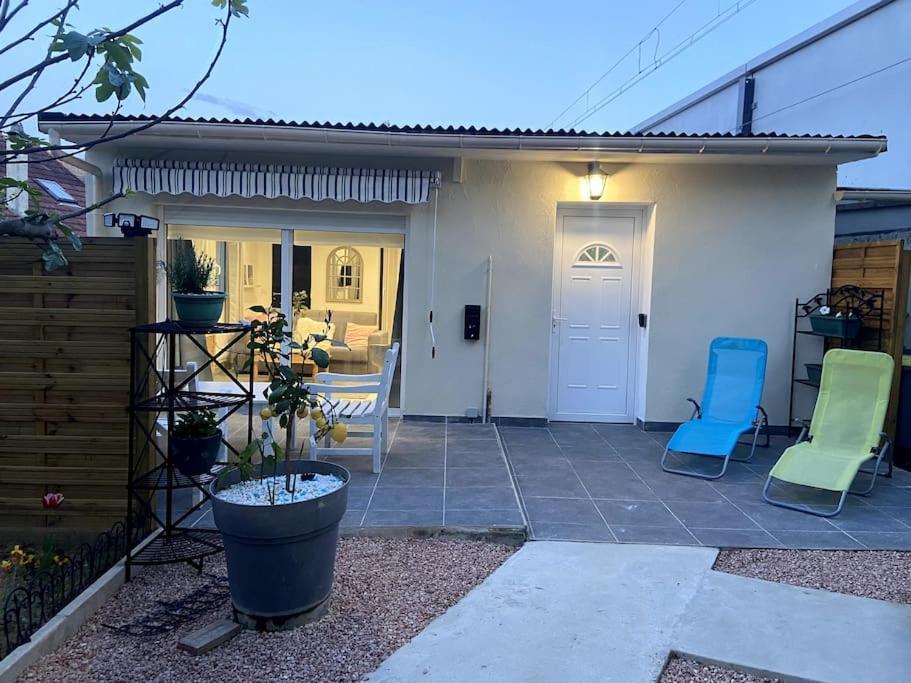 Maison Jardin Et Parking Gratuit - 10 Min De L'Aeroport - Metro 14 - Arrivee Autonome 오를리 외부 사진