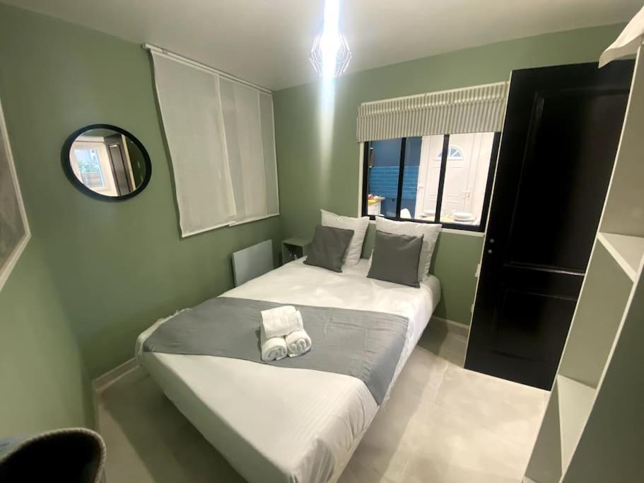 Maison Jardin Et Parking Gratuit - 10 Min De L'Aeroport - Metro 14 - Arrivee Autonome 오를리 외부 사진